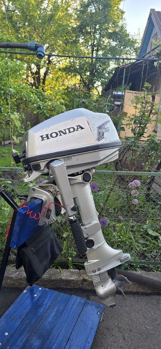 Лодочний мотор  Honda 5