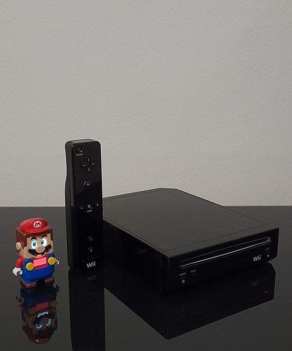 Consola Wii Black Edition + Comando Wii (EXCELENTE ESTADO E COMPLETA)