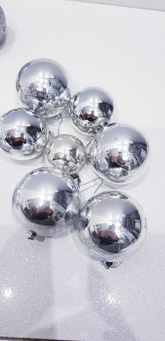 Srebrny zestaw ozdób choinkowych