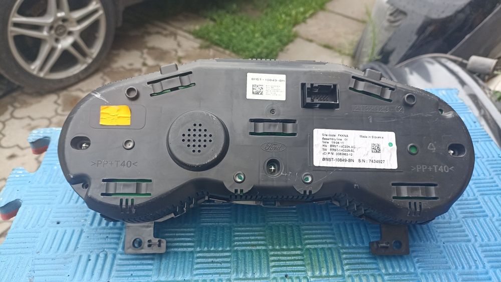 Продаю панель приборів для Ford Focus 3