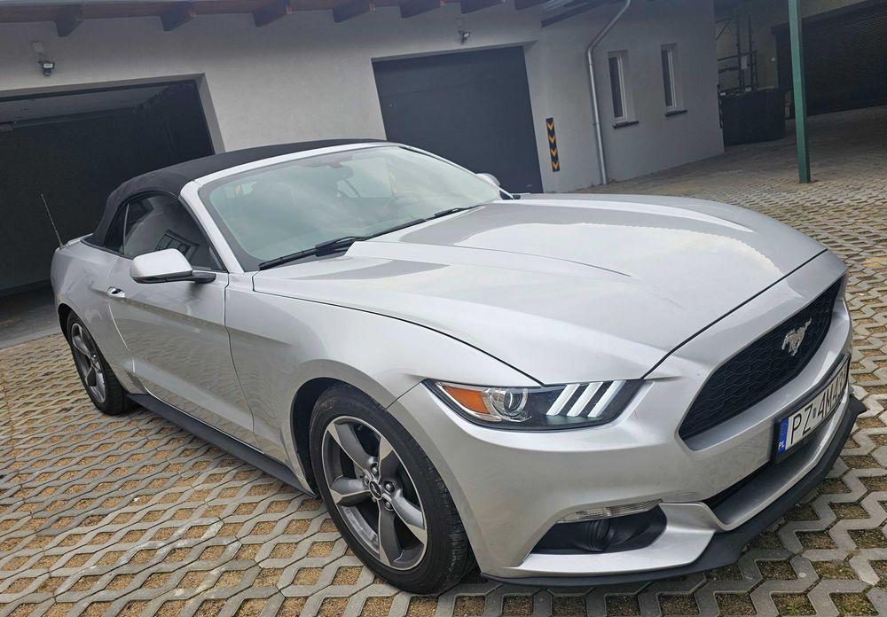 Ford Mustang CABRIOLET 2,3 EcoBoost  (VI, generacja 2016)