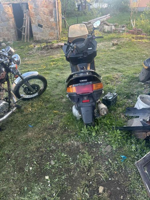 Продам скутер yamaha 250 куб