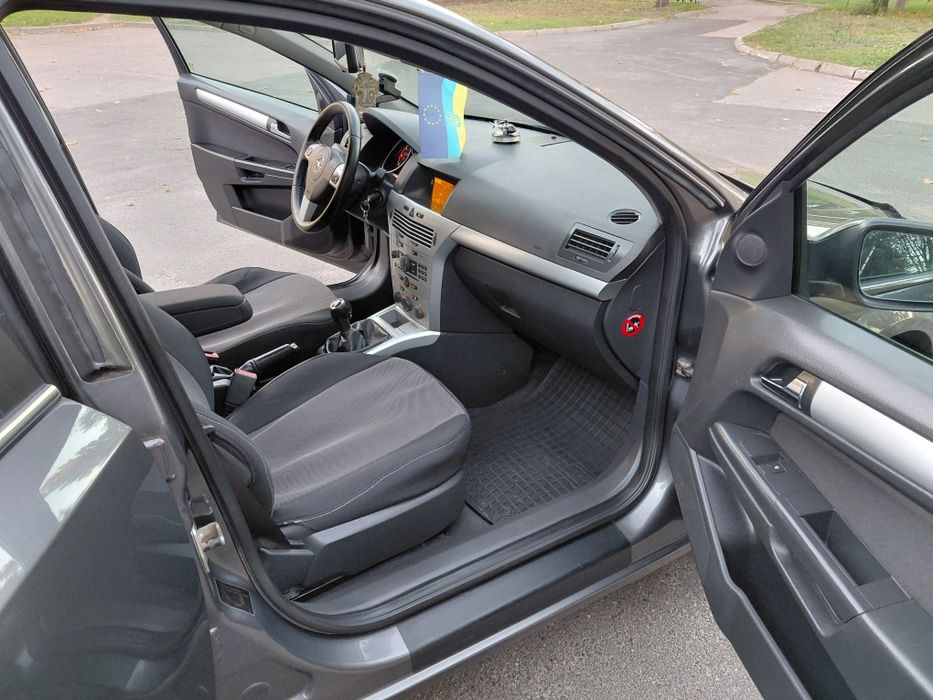 Продаю OPEL ASTRA H 1.7D 2009р.