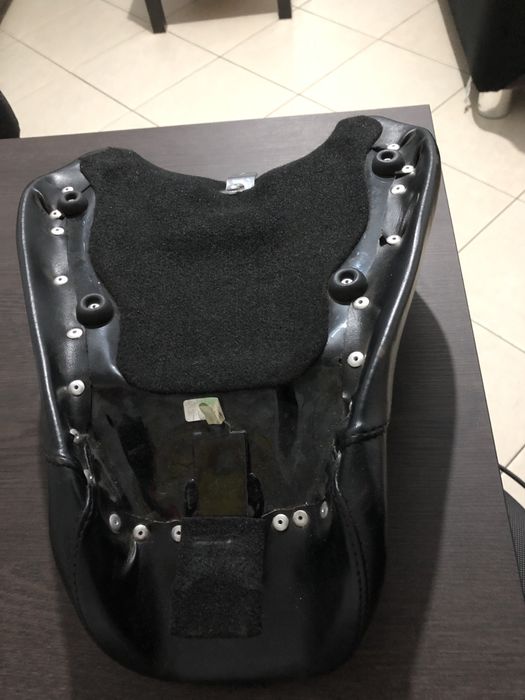 Banco harley  davidson 883