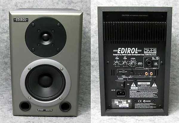 Monitores de estúdio amplificados