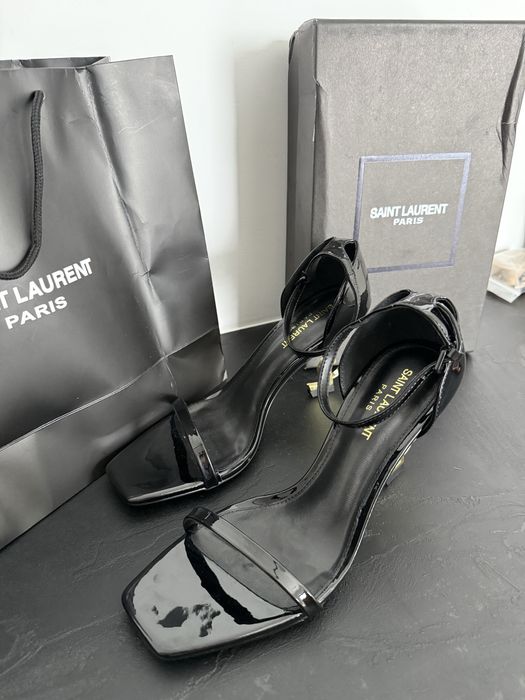 Szpilki sandałki YSL