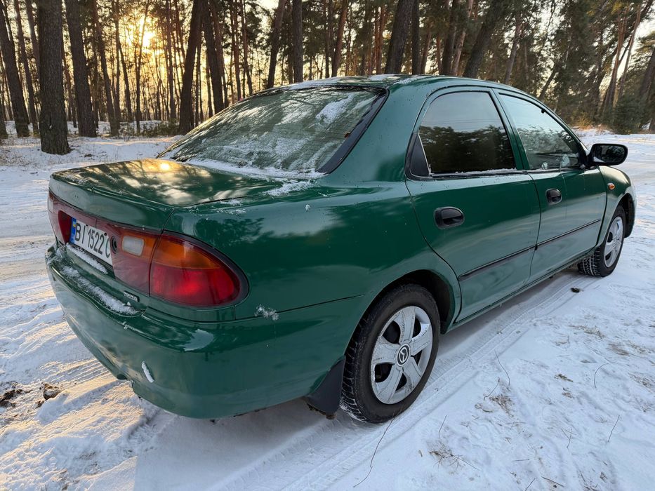 Продам Mazda 323, Автомат