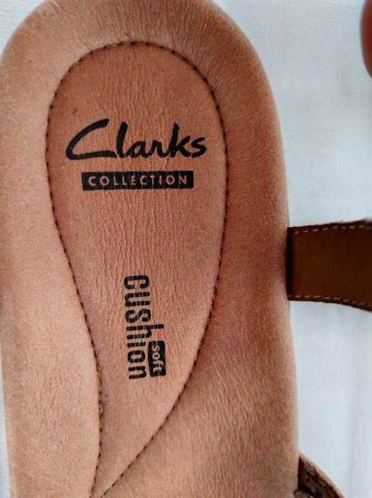 Босоножки кожанние Clarks collection cushion soft р.41-41.5