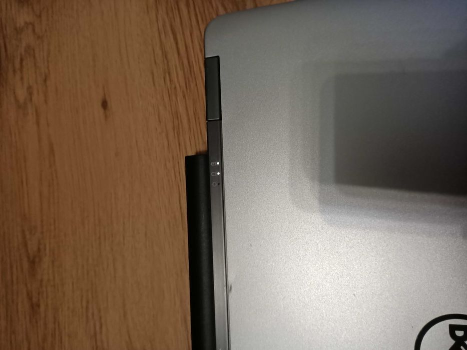 Dell latitude e6540 niekompletny