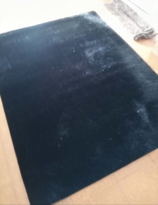 Carpete preta de 140cm x 190cm