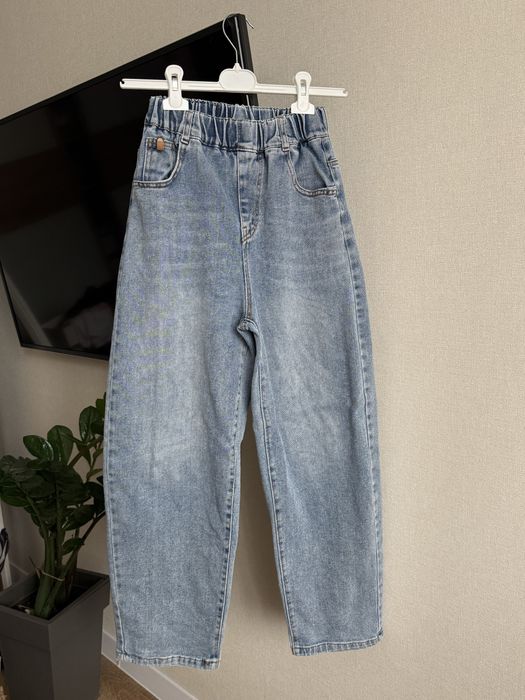 Актуальні широкі джинси баггі для підлітка