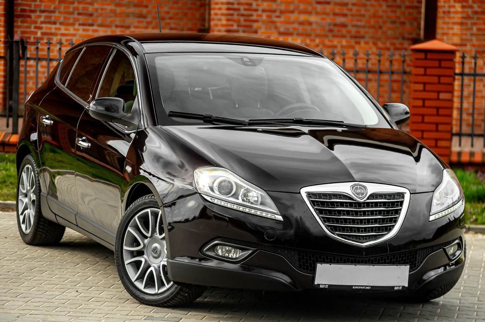 Lancia Delta 1.4T 140KM Manual Xenon Skóry Kamera Navi