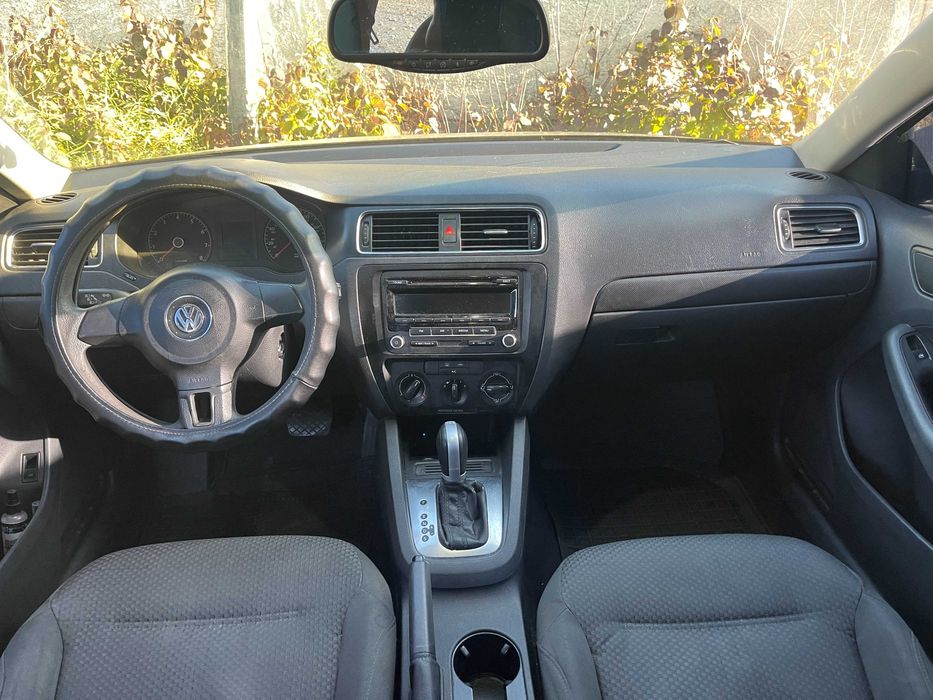 Оренда авто volkswagen jetta Toyta camry 2013-2015р