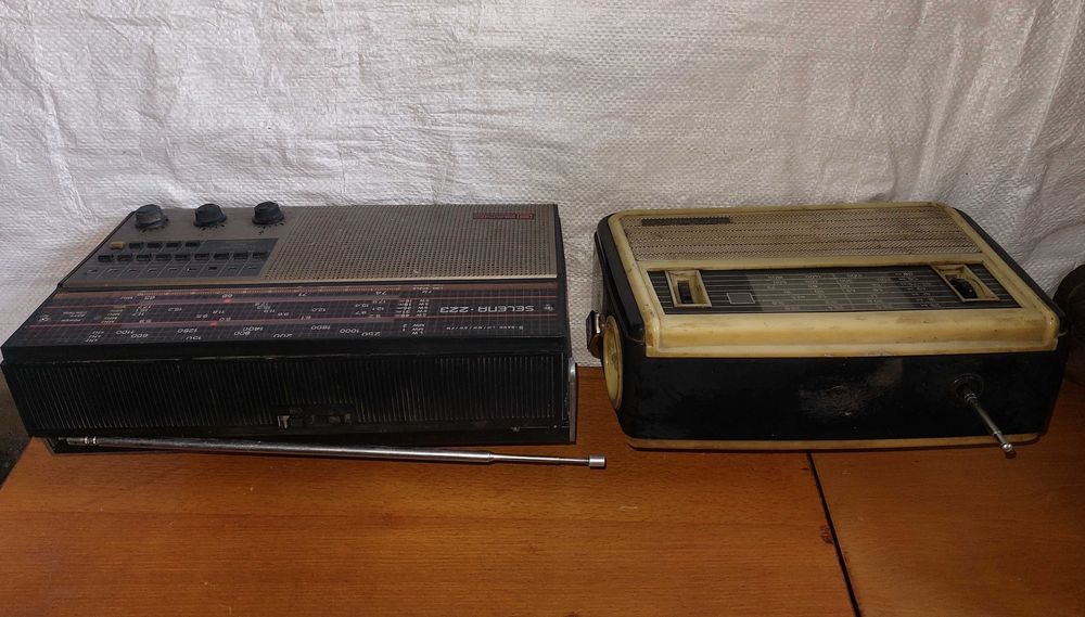 Радиоприемник ВЭФ Спидола, Селена-223.