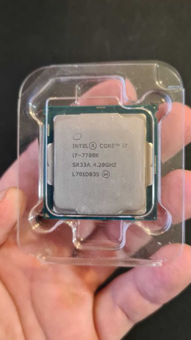 Процесор Intel Core i7-7700K 4.2GHz  LGA1151