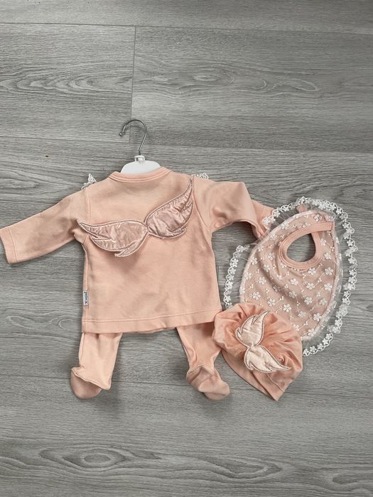 Продам новий комплект для дівчинки