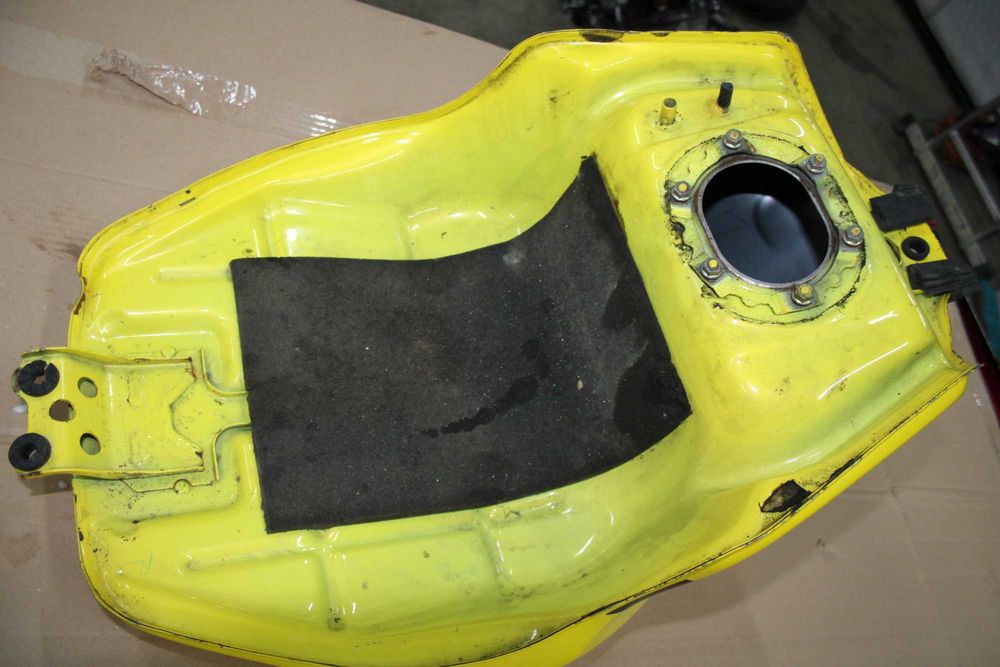 Zbiornik Paliwa Bak Honda CBR 929 SC44 00-01