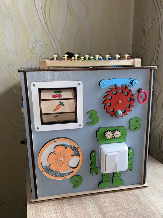 Бізікуб в стані нового 30*30*30