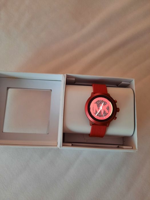 Smart watch Michael Kors vermelho