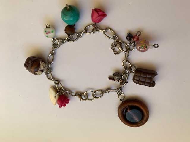 Браслет для девочки Сладкоежка - шоколад, кекс, торт, розочка подарок