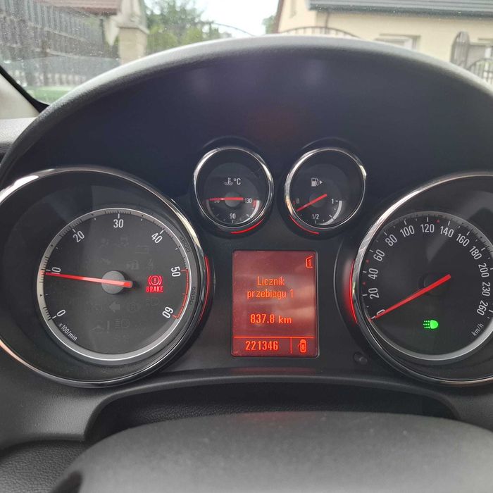 Samochód Opel Astra J