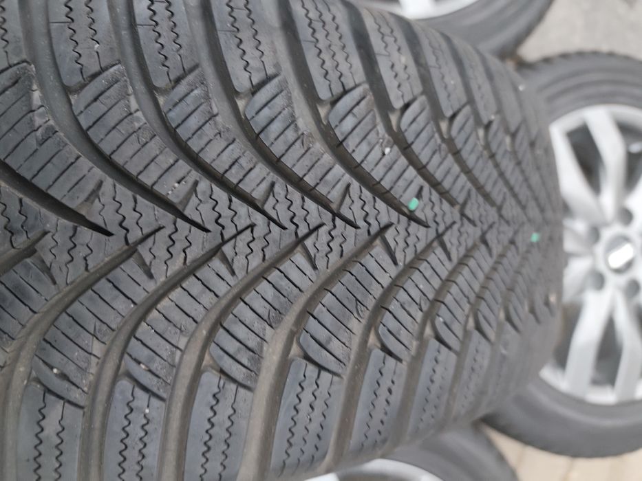 Toyota Nissan Hyundai alufelgi kola zimowe 5*114.3 16" opony 205 55. 1
