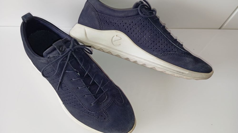 ECCO flexure Runner 41