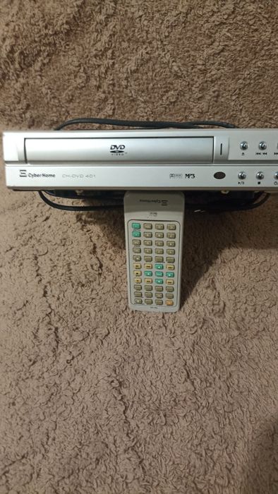 Продам ДВД програвач