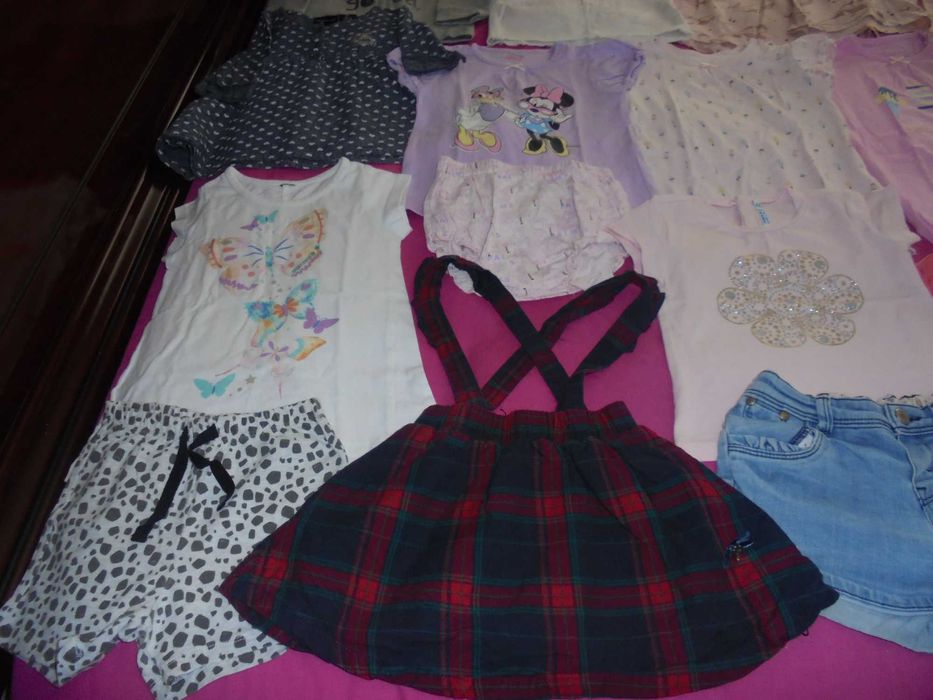 lote de roupa de menina os sapatos azuis marinho