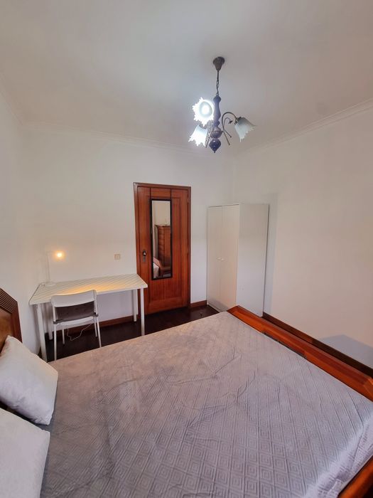 Quarto para arrendar