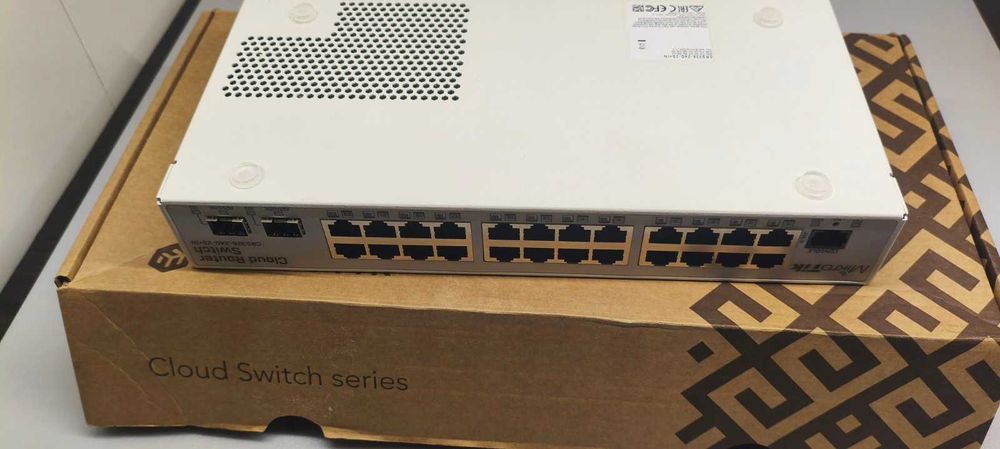 Мощный 10Gigabit  SFP+ MikroTik CRS326-24G-2S+IN  коммутатор 24 порта