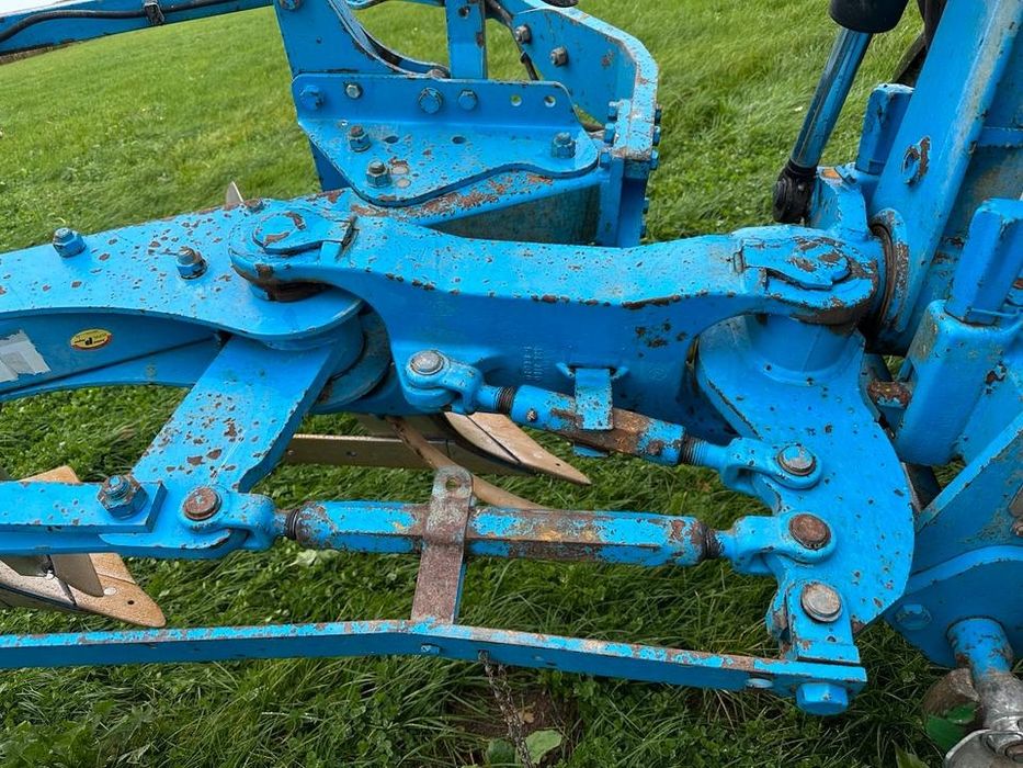 Продам оборотний плуг Lemken EurOpal 7