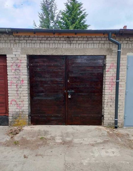 Sprzedam garaż Łódź Stoki ul.Juhasowa 17m2 nowa papa rynny,nowe solidne drzwi