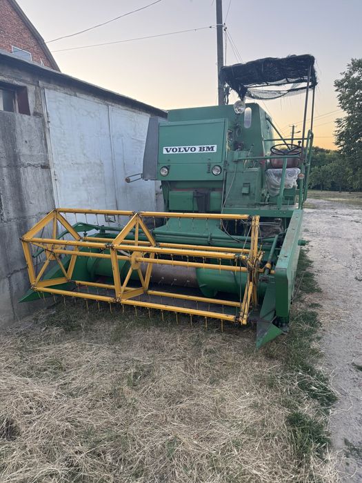 Міні комбаєн вольво