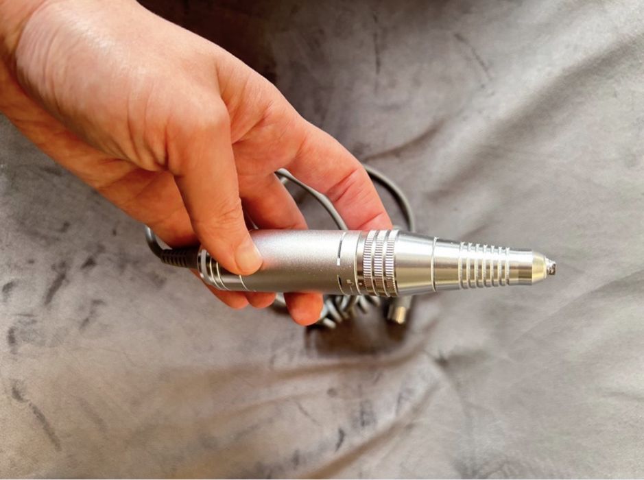 Професійний фрезер для манікюру