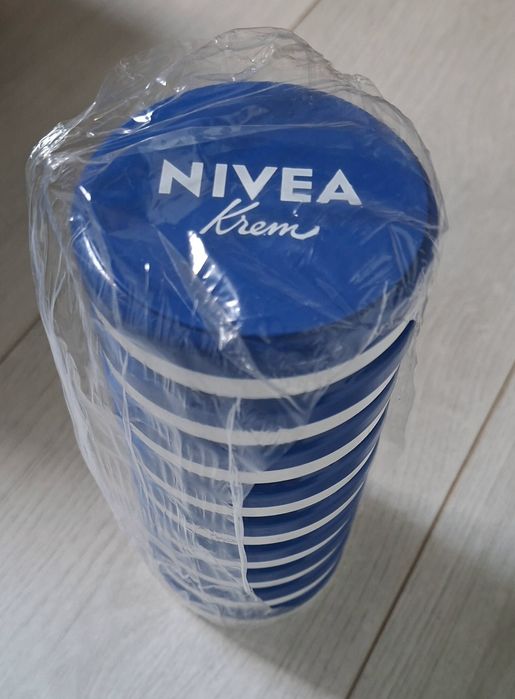 krem Nivea 50ml - 8 sztuk