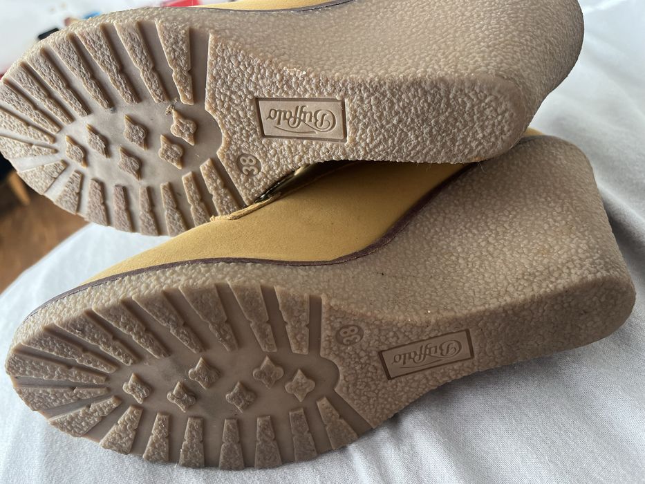Botki Buffalo 38 skora jak nowe