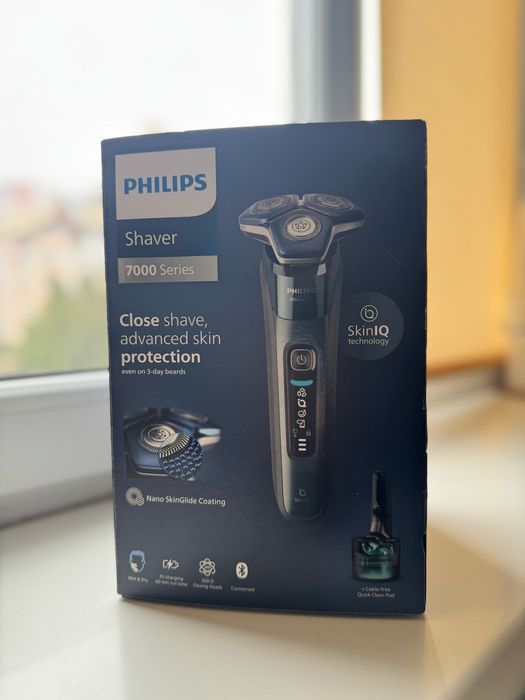 Електробритва Philips серії 7000