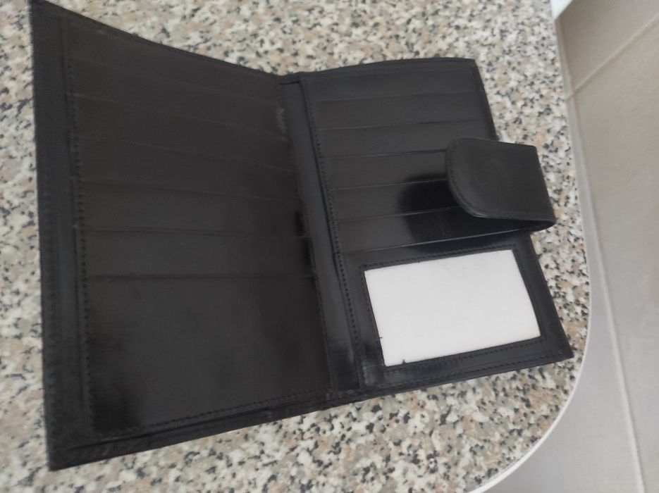 Conjunto de carteiras de Homem e Mulher