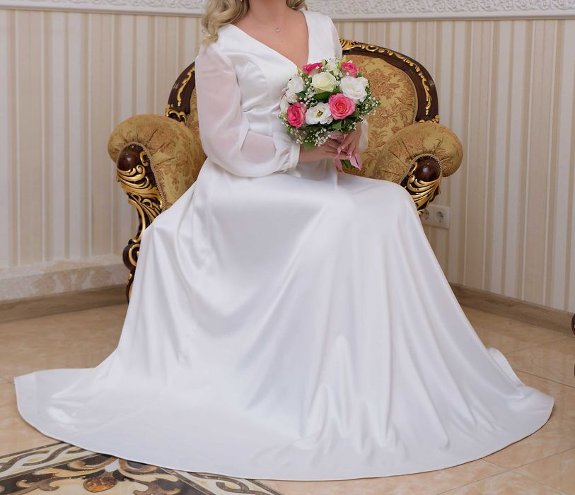 Сукня атласна 46 розмір