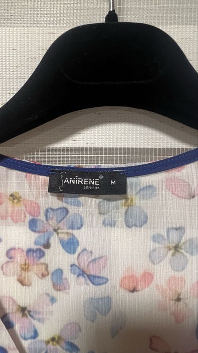 Blusa Anirene Collection