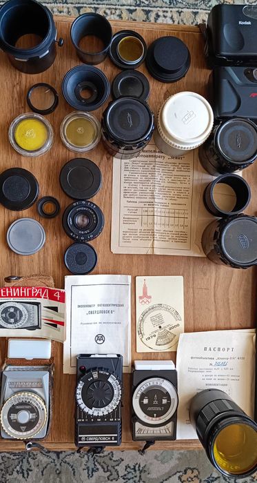 Коллекция фотоаппаратов и принадлежностей в розницу