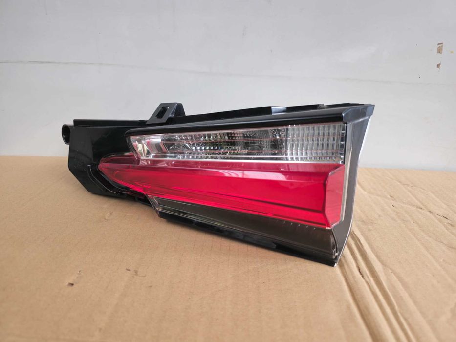 Farolim STOP direito LEXUS NX NX200T NX300H