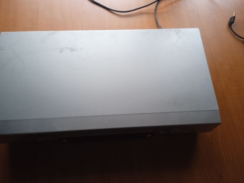 Відео магнітофон Panasonic NV-MV41EE