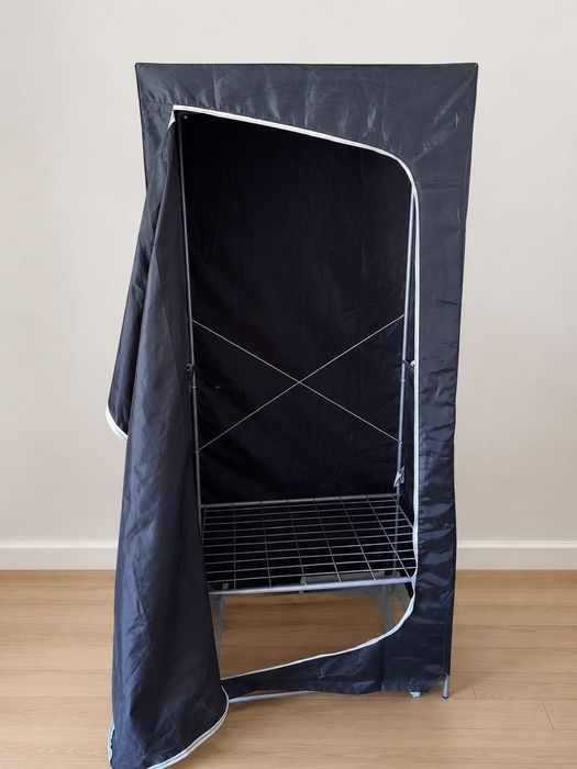 Guarda-roupa/armário portátil em tecido preto