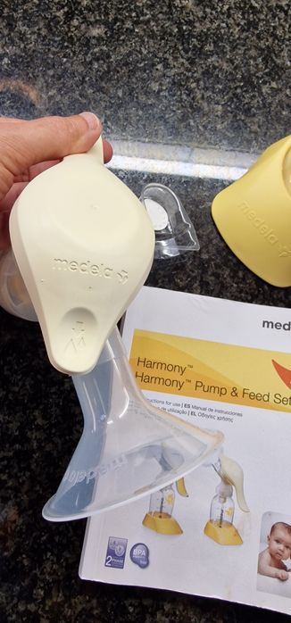Bomba extratora leite manual Medela Harmony