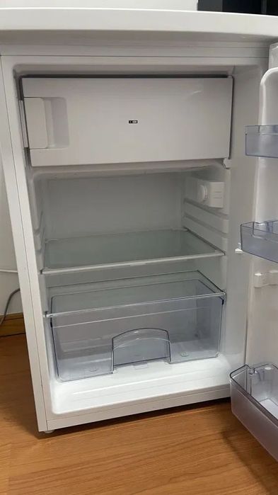 Mini frigorífico JOCEL 109L