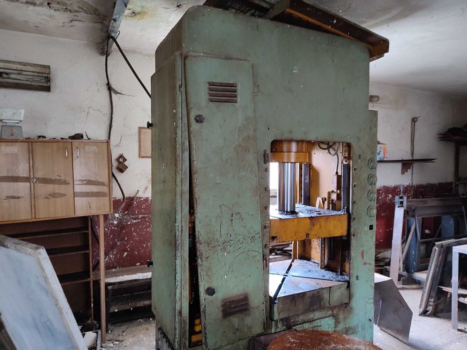 Prasa hydrauliczna 100t PHM