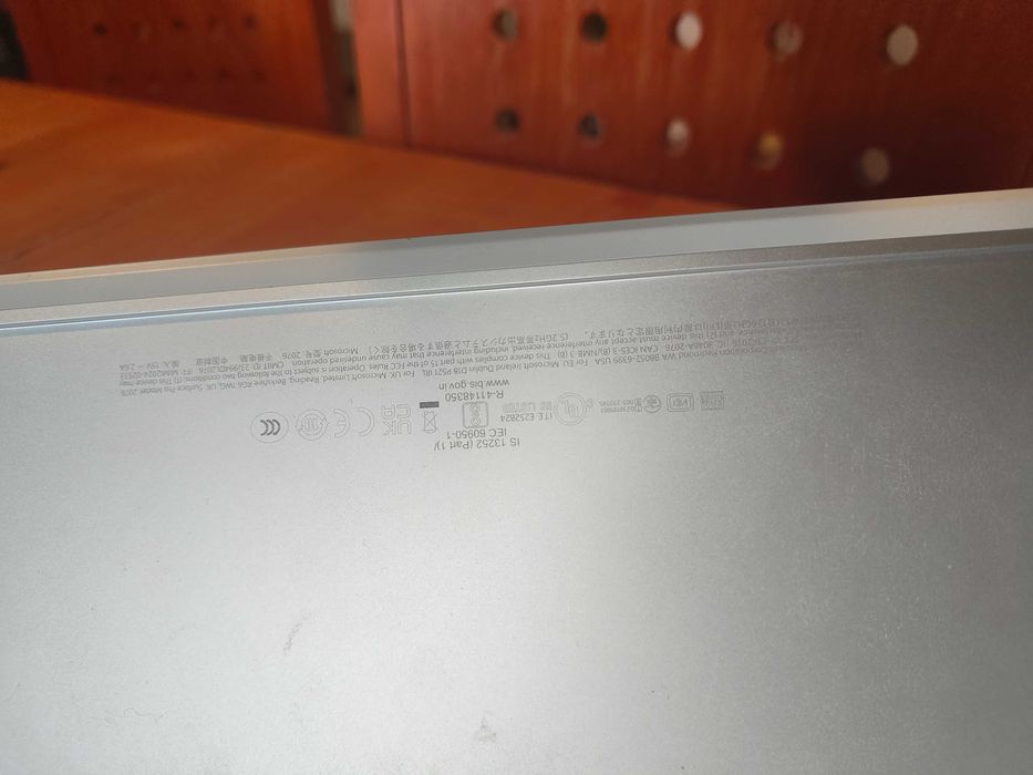 Microsoft Surface Pro 11 Snapdragon X Plus 16gb ram