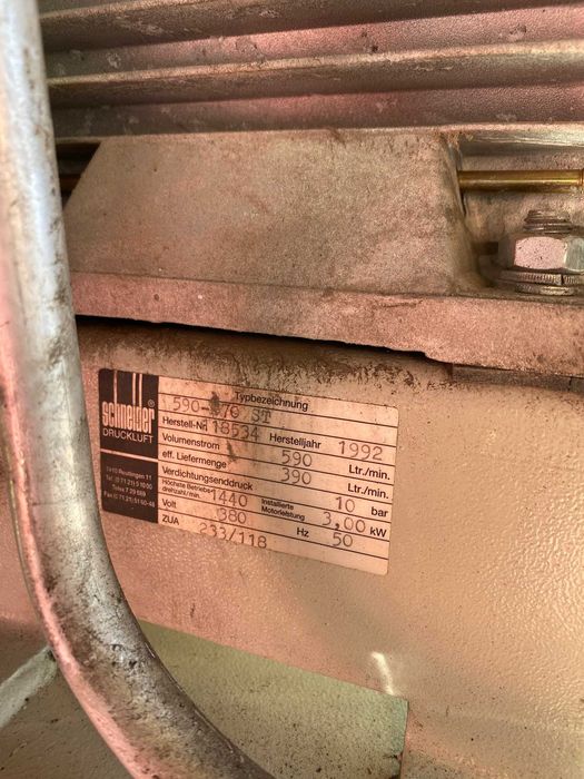 Kompresor Schneider z osuszaczem typ 590- 70 ST, 10 bar